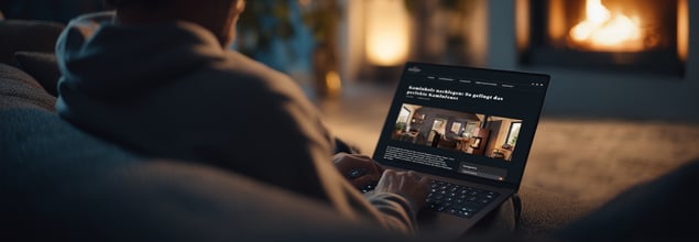 Spartherm Blogbeitrag wird am Laptop gelesen