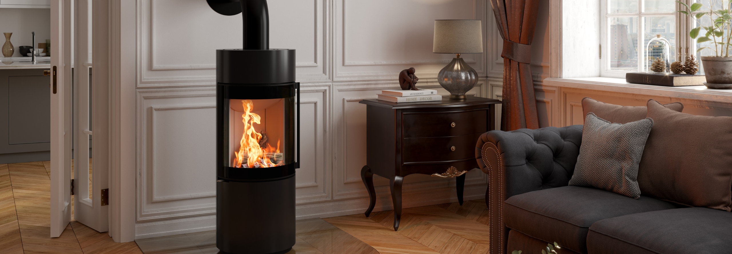 Kaminofen in einem klassisch eingerichteten Wohnzimmer.